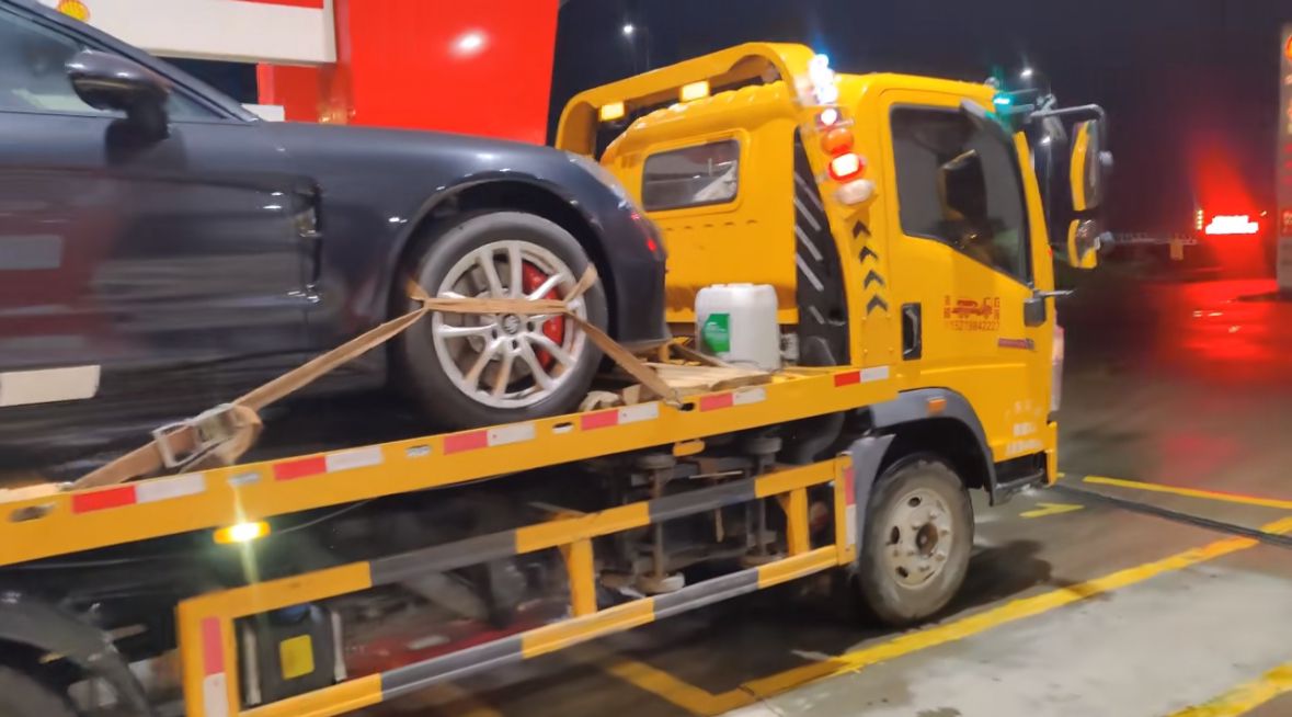 潼南行车途中遇到突发状况该如何呼叫道路救援？